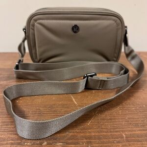 Lululemon Crossbody Camera Bag 2L